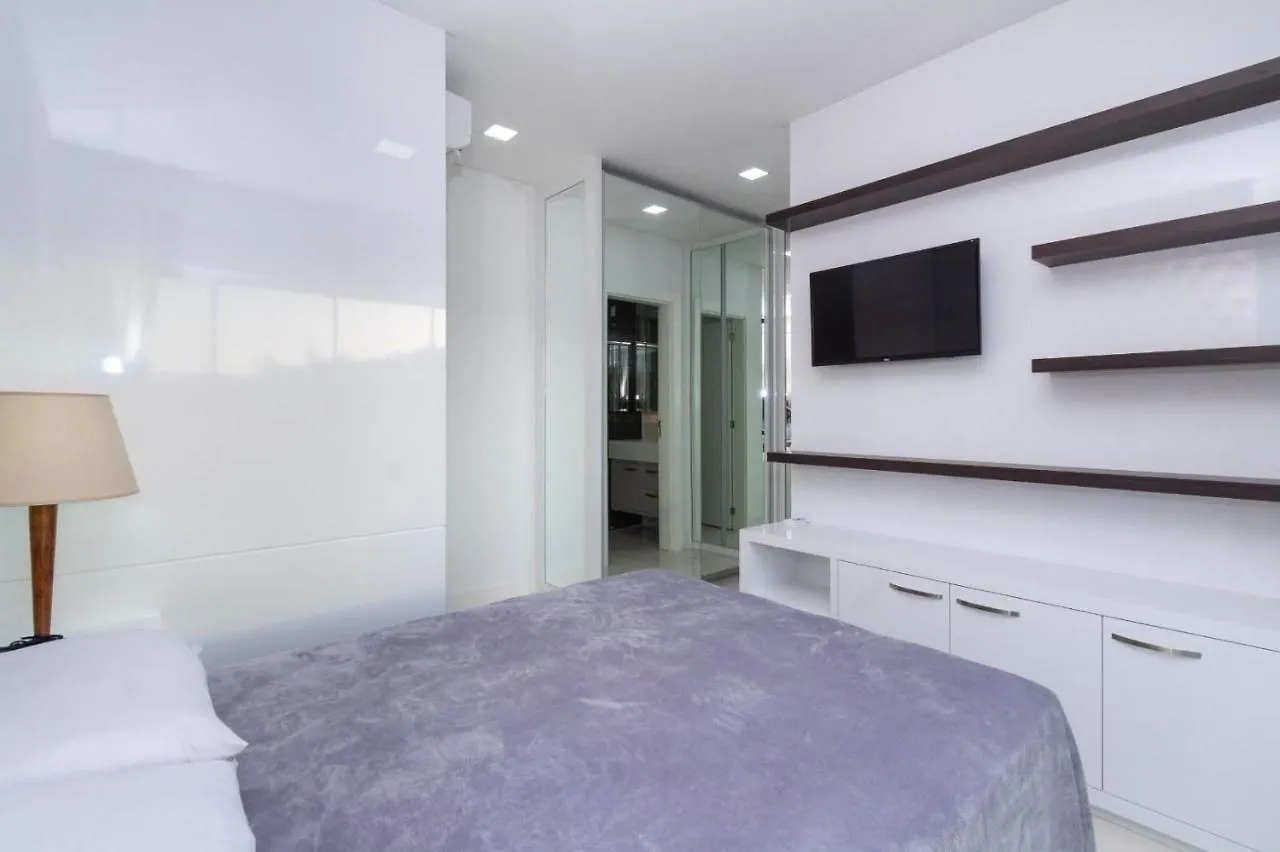 Apartment 139E - Linda Cobertura Com Vista Ao Mar Na Praia De Bombinhas Brasilien